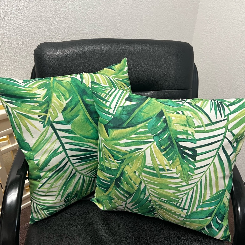 Palm Leaf Decorative Throw Pillows set of 2
